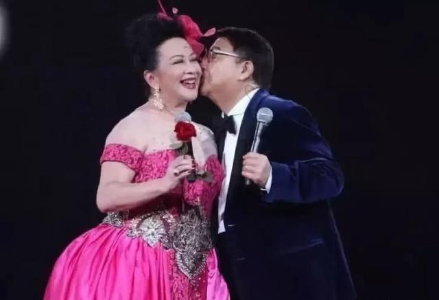 捧紅梅艷芳！音樂大師重症離去「好友圍繞病床陪伴他」　「走前樂觀看待」紅顏知己薛家燕淚崩