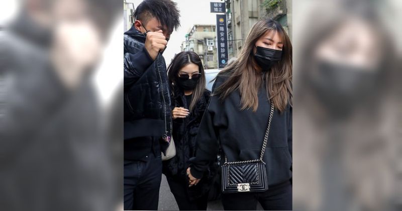 昔日是螢幕情侶！高以翔頭七「家屬拒收張鈞甯花籃」　工作人員最後「把整盆花全部移走」