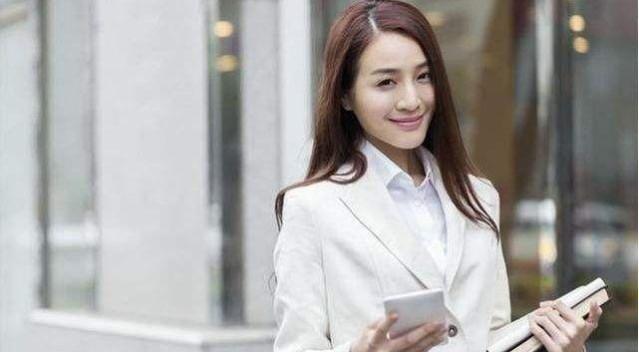女面試官：我兒子叫你兒子「爸爸」    那我是你的誰？男子神回被當場錄取
