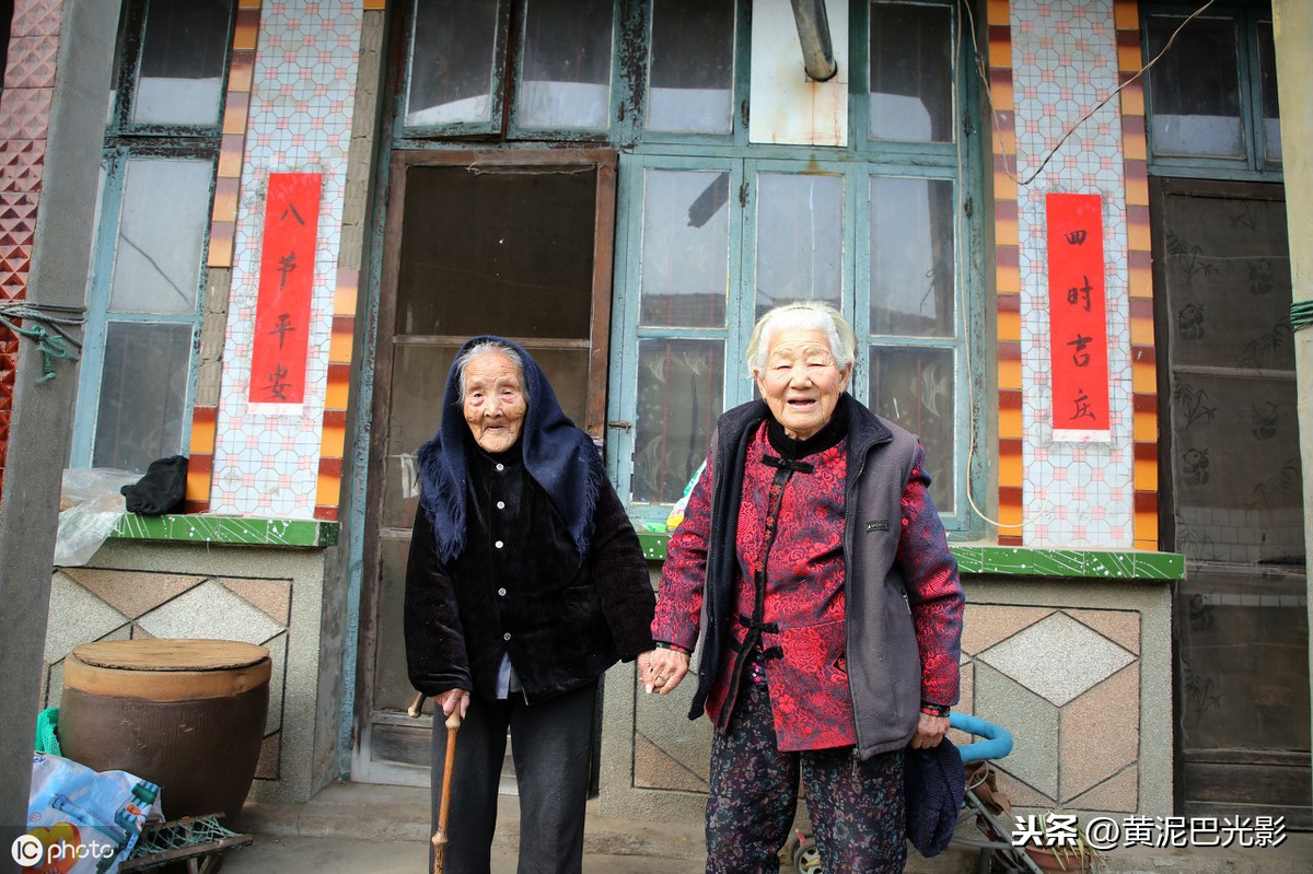 108歲人瑞奶奶「食量比兒子還大」織衣煮飯樣樣行　一生無不良嗜好「五代同堂家庭和睦」超有福氣