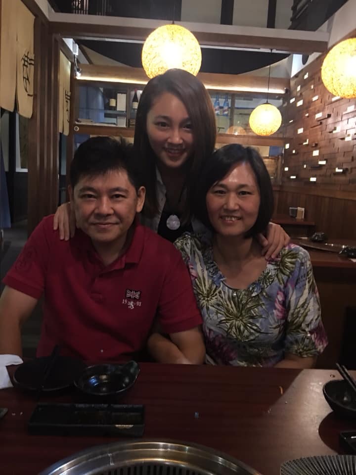 收入全給父母！張文綺29歲生日「媽送10萬名牌包」她拒絕：節儉習慣了　砸2千萬買豪宅「為弟弟準備成家」
