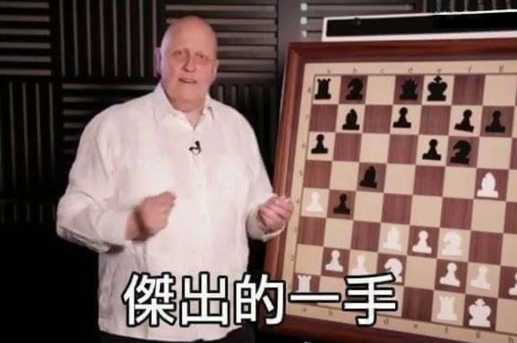 終於能邊走邊吃了！麥當勞官方教學「一手拿全餐」絕招　網友「好奇實測驚呆」：以前怎麼沒想到