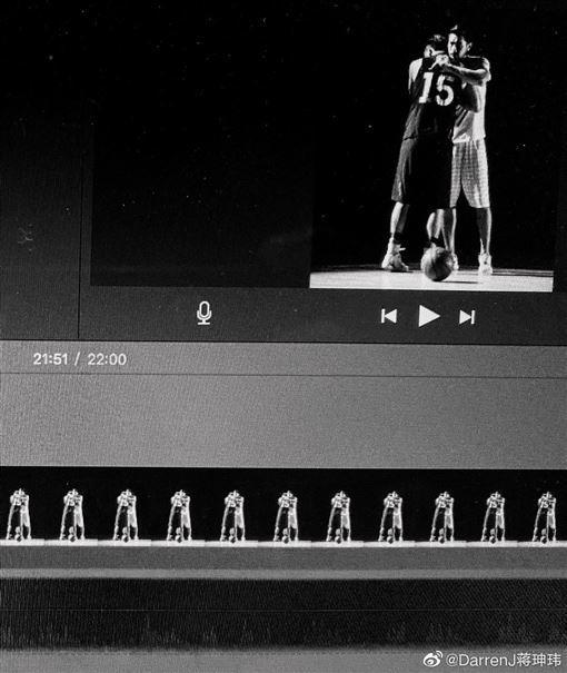 不捨10年好友！兄弟寫親筆信「念給高以翔聽」　錄音到一半「手機畫面定格」情緒失控：你收到了