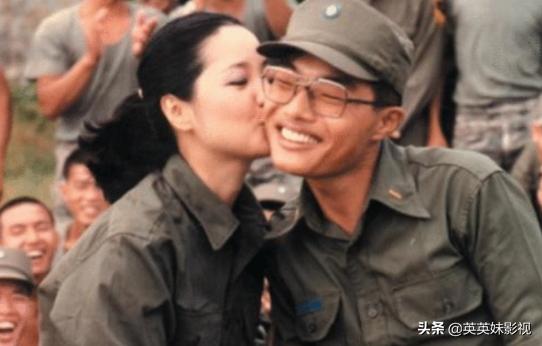 女神的眷顧！當年被「鄧麗君親過的士兵」3天只洗半邊臉     親吻照隨身帶「驚人現狀曝光」
