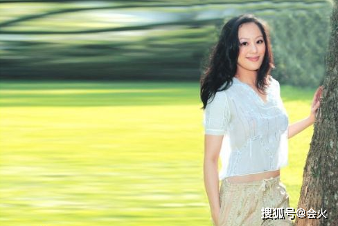 男友只是調劑品！56歲章小蕙自曝「沒數過交往幾任」　歷經離婚欠2億「開店寫稿當作家」：成功不需靠男人