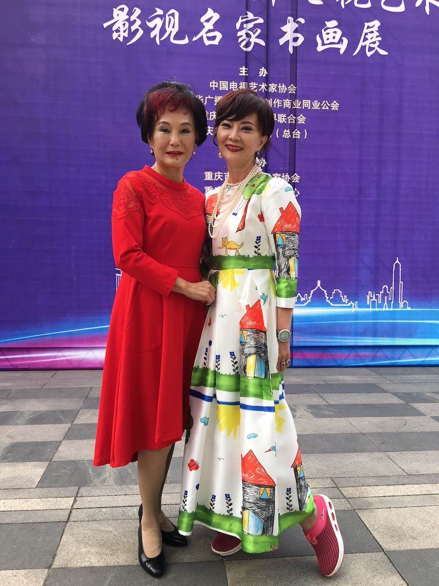 「最美貂蟬」鄧美芳隱退25年凍齡！召回親哥「祕魯賭王」關注總統大選　舉家香港遷台「想多陪高齡母」
