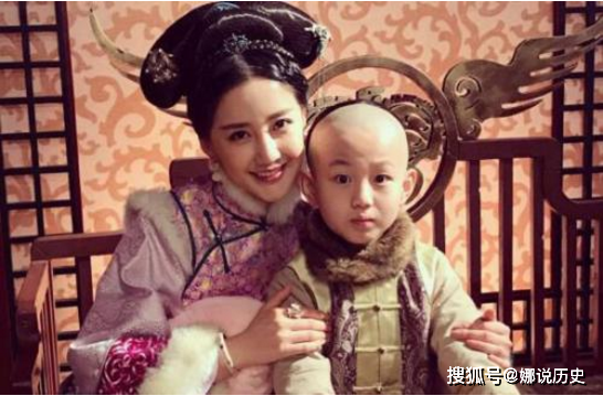 清朝最傳奇的公主！「一生改嫁3次」丈夫走後嫁兒子，晚年與兄弟同住，後代出了6位皇后 