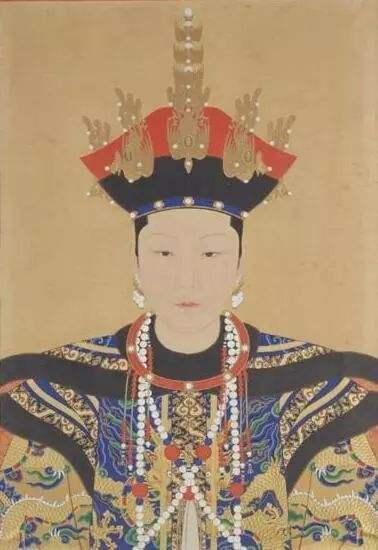 清朝最傳奇的公主！「一生改嫁3次」丈夫走後嫁兒子，晚年與兄弟同住，後代出了6位皇后 