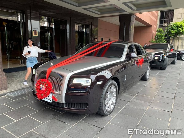 帥兒娶媳婦！黑面仔找來「近2億車隊迎娶」席開120桌　罕見在台上結巴「開口讓親家想哭了」