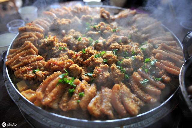 「身上老人味重了」建議少吃3種食物，做好4件事「減輕氣味又健康」