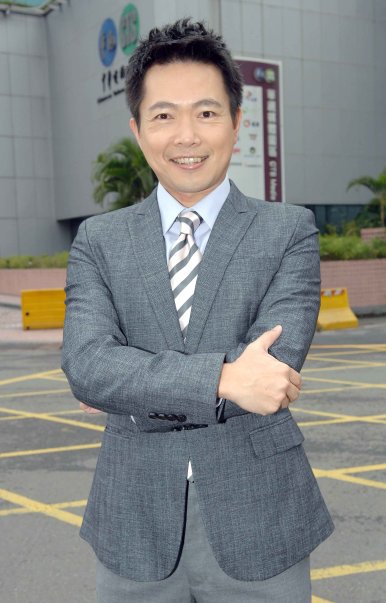 蘇逸洪隔2年罕曝「辭退主播台原因」：身體出了問題　「一場大病才醒悟」人生其實很簡單