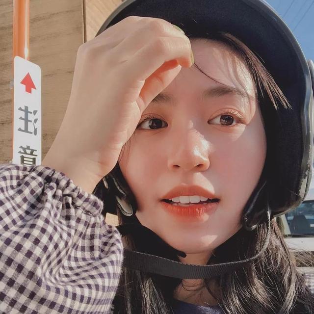 「越南沈佳宜」爆紅全亞洲！她笑起來溫暖又治癒，「換上和服」比陳妍希更甜美空靈：心都融化了