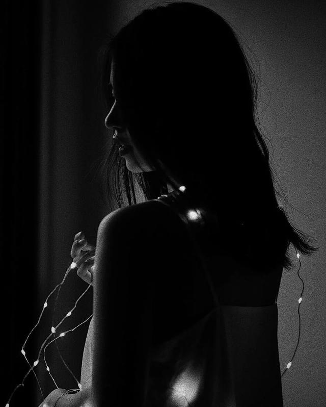 「越南沈佳宜」爆紅全亞洲！她笑起來溫暖又治癒，「換上和服」比陳妍希更甜美空靈：心都融化了