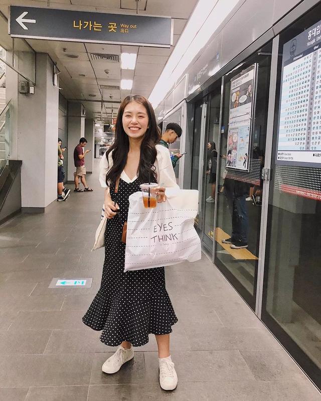 「越南沈佳宜」爆紅全亞洲！她笑起來溫暖又治癒，「換上和服」比陳妍希更甜美空靈：心都融化了