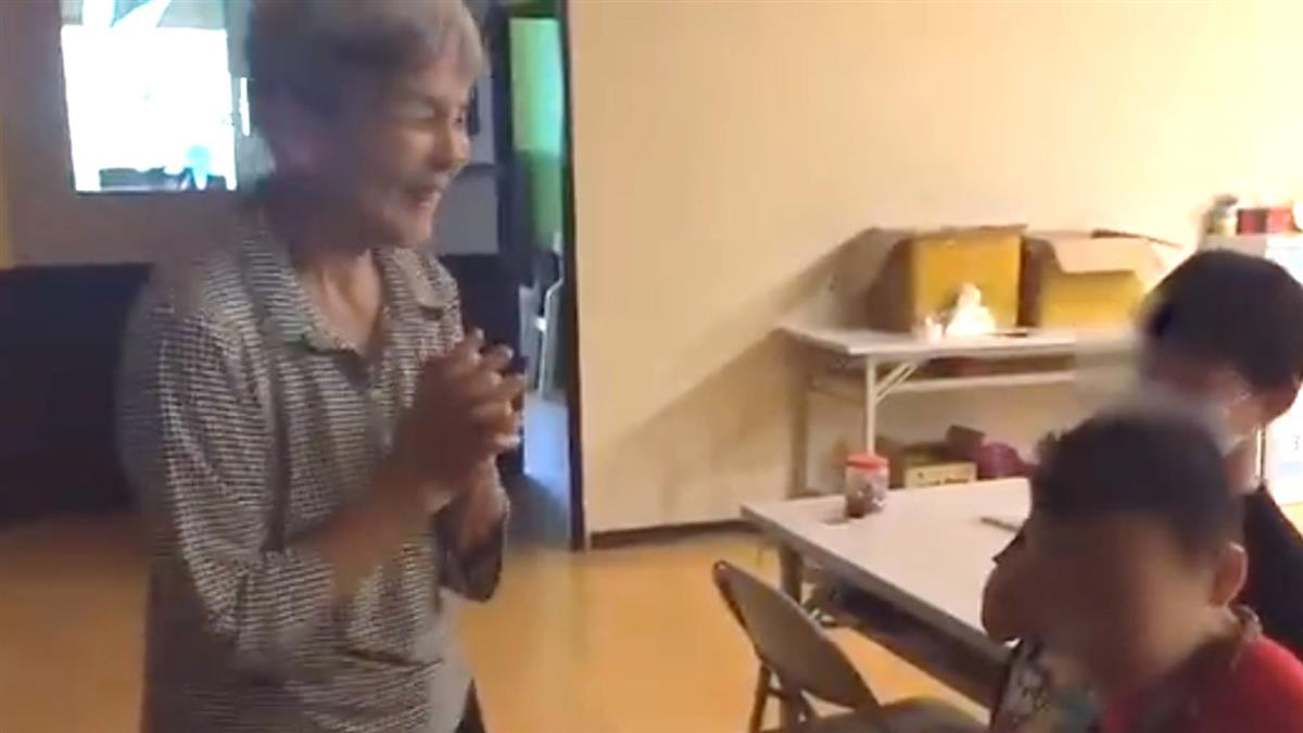 每月僅剩2千！76歲獨居嬤「靠當課陪賺錢」重拾尊嚴　學生替她慶生「丈夫兒子離開後第一次」：久違的陪伴