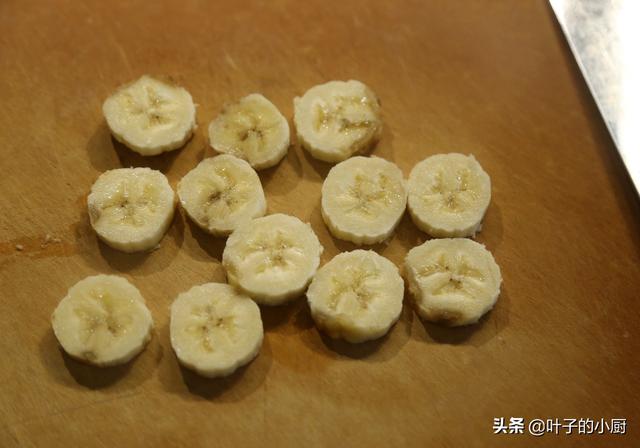 「1把燕麥2根香蕉」無糖無油「完美早餐+下午甜點」做法簡單「吃了不發胖」