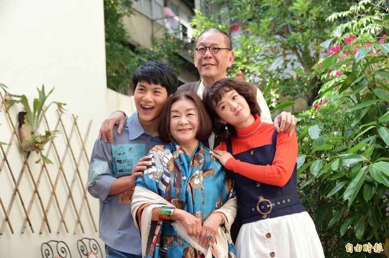 秀場歌后3婚3離！遠嫁花蓮「為前夫花光積蓄」14年仍劃下句點　「四度中風突頓悟」一個人較快活