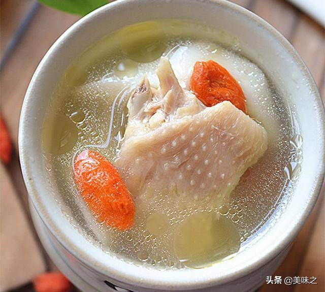 天寒地凍「喝雞湯」暖胃驅寒！分享雞湯的17種做法「好喝又營養」值得收藏