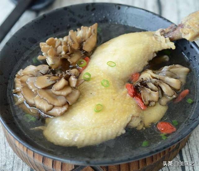 天寒地凍「喝雞湯」暖胃驅寒！分享雞湯的17種做法「好喝又營養」值得收藏