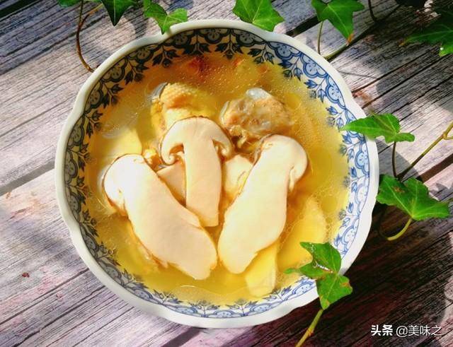 天寒地凍「喝雞湯」暖胃驅寒！分享雞湯的17種做法「好喝又營養」值得收藏