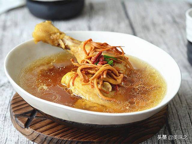 天寒地凍「喝雞湯」暖胃驅寒！分享雞湯的17種做法「好喝又營養」值得收藏