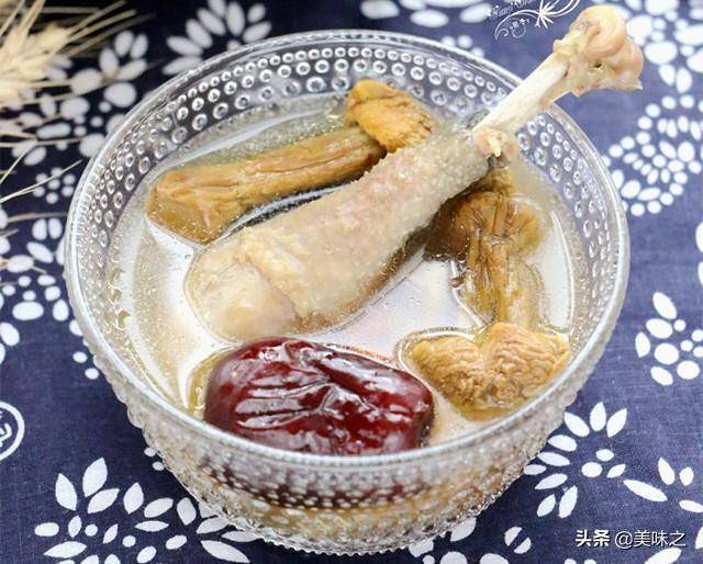 天寒地凍「喝雞湯」暖胃驅寒！分享雞湯的17種做法「好喝又營養」值得收藏
