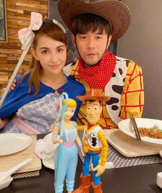 昆凌14歲青澀照曝光!非主流髮型氣質甜美「混血電眼迷人勾魂」,網友:五官深邃似泰國人