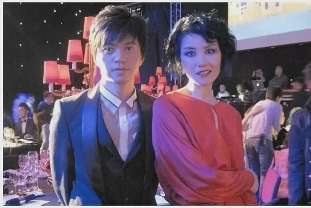 等妳長大就娶妳！清華學霸「10歲一見鐘情女孩」高中重逢相愛　成音樂才子「天天為妻寫詩」浪漫一生