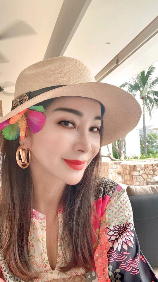 無緣娶17年舊愛！言承旭不躲了「現身密會陳美鳳」　罕見露出燦笑「當對方的貼心小太陽」