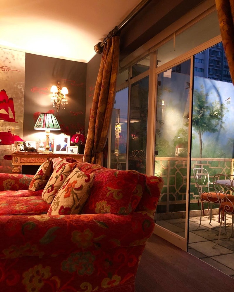  劉嘉玲香港豪宅設宴！裝飾復古奢華「美到讓人驚艷」　「桌上菜色俱全」大方招待不手軟