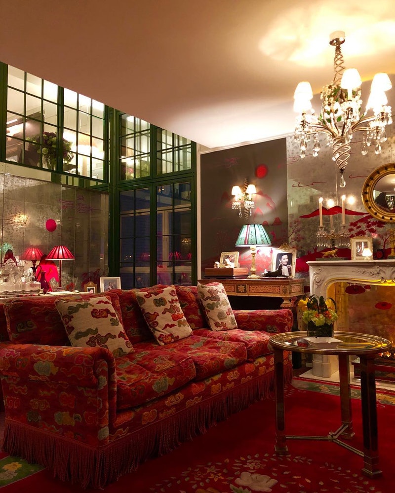  劉嘉玲香港豪宅設宴！裝飾復古奢華「美到讓人驚艷」　「桌上菜色俱全」大方招待不手軟