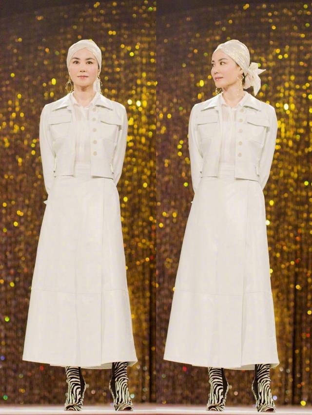 張柏芝重回歌壇！舞台裝 PK 王菲頭巾裝，輕紗長裙「宛如行走的仙女」：果然是黎姿都羨慕的人