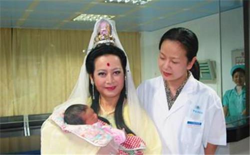 唯一將「觀音菩薩」演活的人,在拍戲時「發生多起怪事」至今都無法解釋,從此讓她拜起了佛