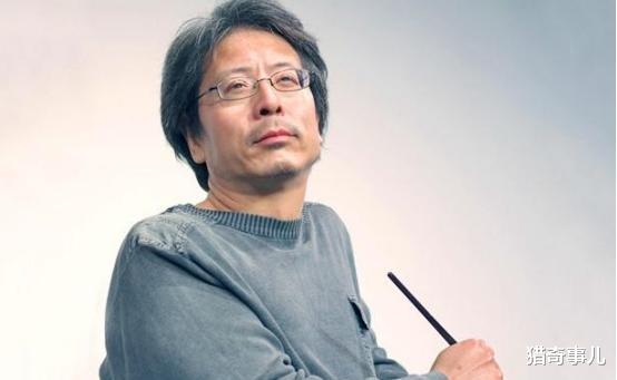另有乾坤！他隨手畫了一幅「破手套」，賣690萬惹爭議    專家：你往破洞裡看