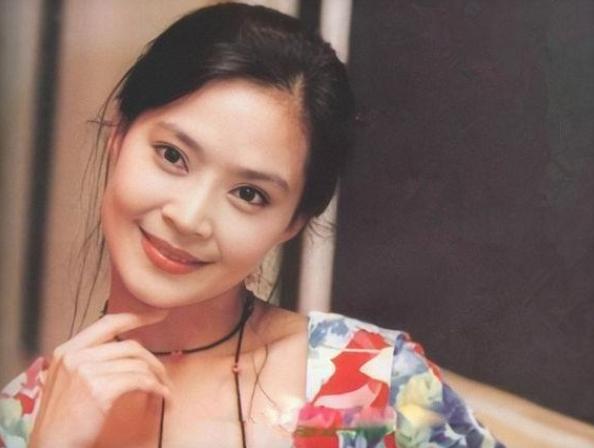 重新開始!瓊瑤女星夫接連背叛「遭騙3400萬」一無所有 陷低潮「堅持不離婚」夫妻攜手遠離傷心地