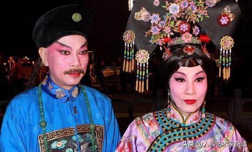 曠世愛情!男星陪妻抗病「一生求婚19次全遭拒絕」 患重症臥床「迎來妻點頭答應」相守30年不離棄