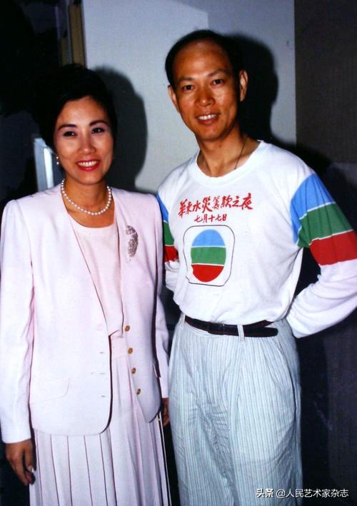 曠世愛情!男星陪妻抗病「一生求婚19次全遭拒絕」 患重症臥床「迎來妻點頭答應」相守30年不離棄