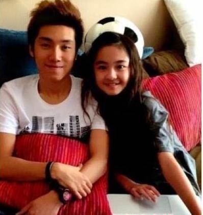 現實中的「蘿莉養成」計劃!老婆被他從12歲養到大 如今老婆成年「網友笑稱」:果子可以摘了