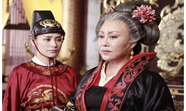 伴君如伴虎！宰相寫下「青鵝」兩字被滅族， 百官不解   武則天怒道：把字拆開念