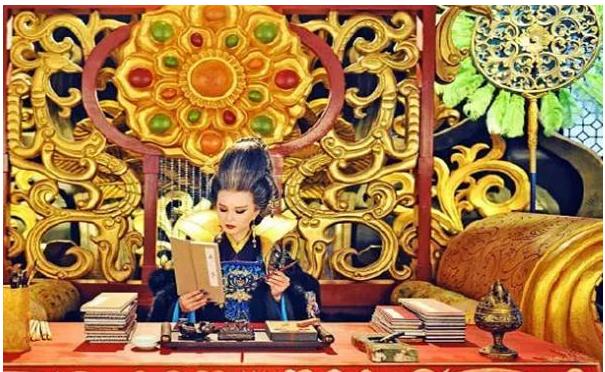 伴君如伴虎！宰相寫下「青鵝」兩字被滅族， 百官不解   武則天怒道：把字拆開念