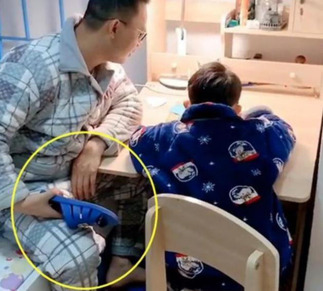 8歲兒寫作業「奇葩造句」爸爸氣得差點撕掉　隔天到校「老師二話不說給滿分」：孩子是人才