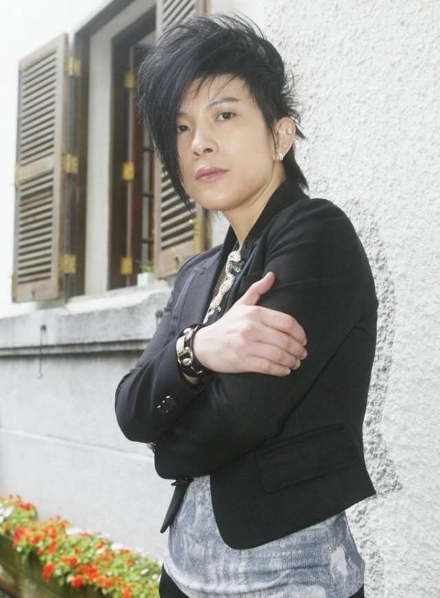 哥哥罕露面！潘美辰「與他斷聯20年」終冰釋前嫌　「兄妹皆未嫁娶」合伴父母終老
