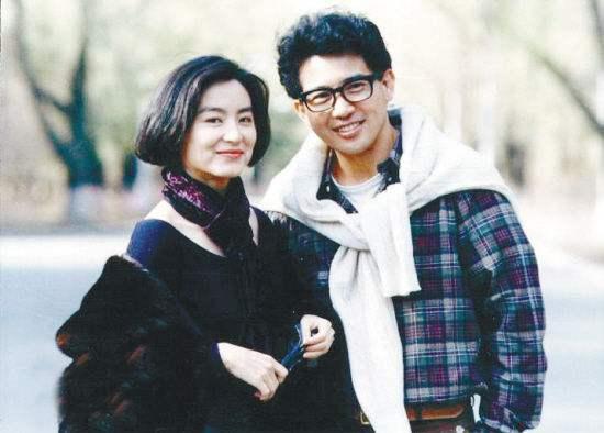 林青霞11億「700坪豪宅裝潢曝光」泳池分室內外 　「每間臥室都設衣帽間」內附電影院整天不需出門