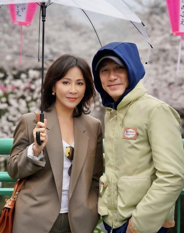 結婚忍了11年？劉嘉玲抱怨「梁朝偉不理人」30年愛情曾遇瓶頸　曝相處之道「婚姻不在愛多深」