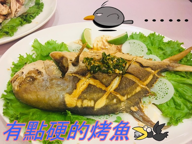 員工沒食慾！公司尾牙「白吐司+菜頭粿」員工笑不出來　網友搜出餐廳驚喊：「有錢人才吃得起」