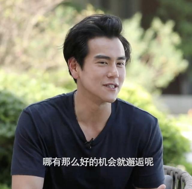 想談戀愛了！38歲彭於晏「自曝單身5年」又嫌相親太老土 　媽媽常被「誤認成女友」無奈嘆：以後不要老帶我