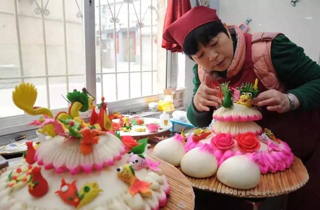 過年吃討好彩頭！百年歷史「膠東花餑餑」中式祝壽蛋糕　純天然手工製作「象徵蒸蒸日上」