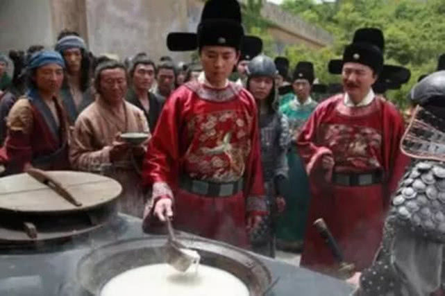 古代賑災！為何要搭粥棚熬粥  而不是直接分糧或做成乾飯？「5個原因」體現皇恩浩蕩