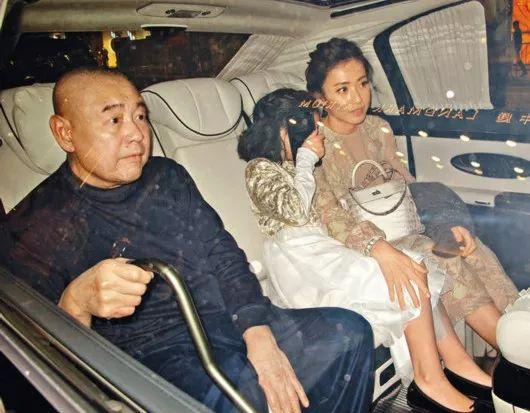 不愛美人愛收藏!劉鑾雄以4300萬拍下名畫,14年後狂賺2億 網驚:有錢就是任性