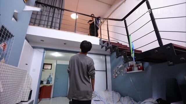 毫無隱私！姐弟倆住8坪房子太尷尬，設計師妙手回春    巧變三室三廳